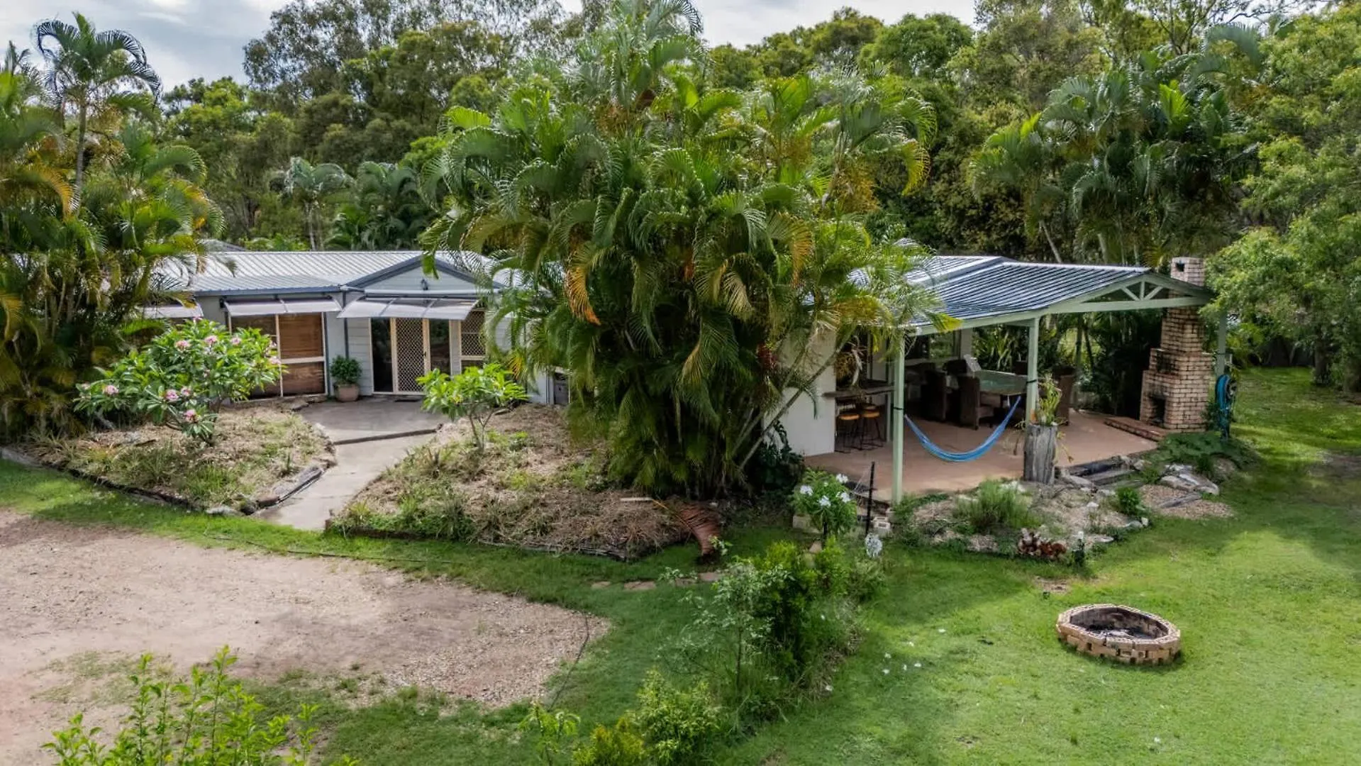 Green Dragon - Large Pet-Friendly Home With Pool & Beautiful Bushland In Agnes Water Holiday home