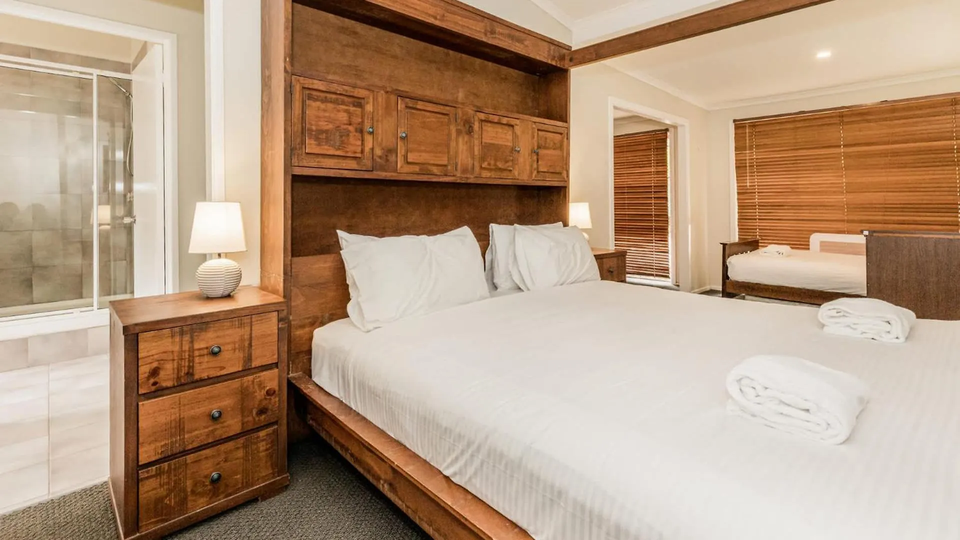 Holiday home Green Dragon - Large Pet-Friendly Home With Pool & Beautiful Bushland In Agnes Water